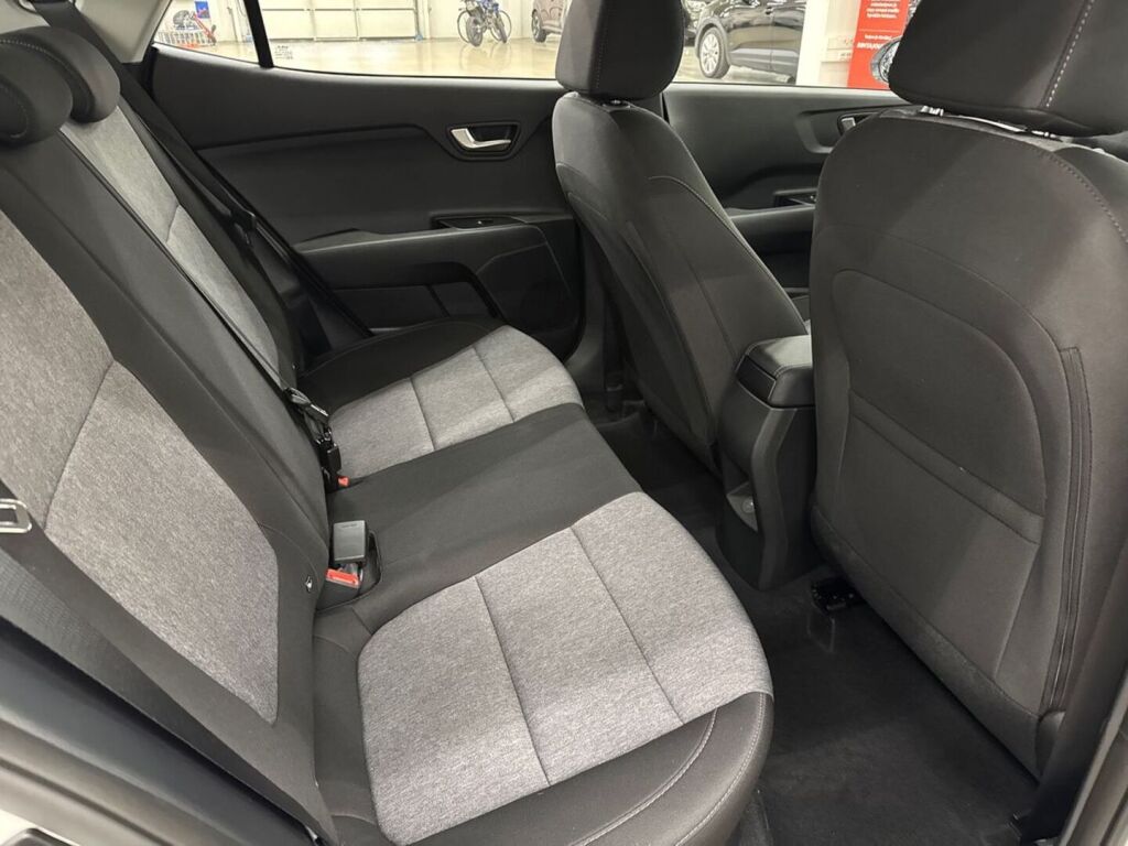 Kia Stonic 2026 Valkoinen