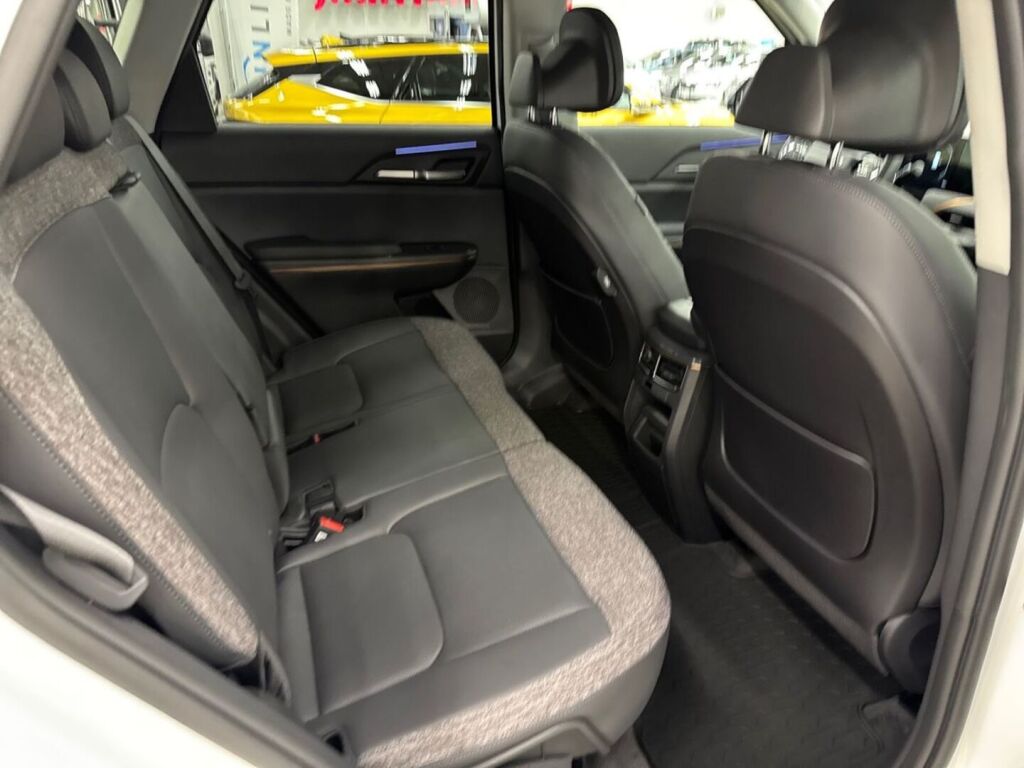 Kia EV5 2026 Valkoinen