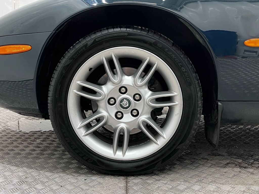 Jaguar XK8 2001 Vihreä