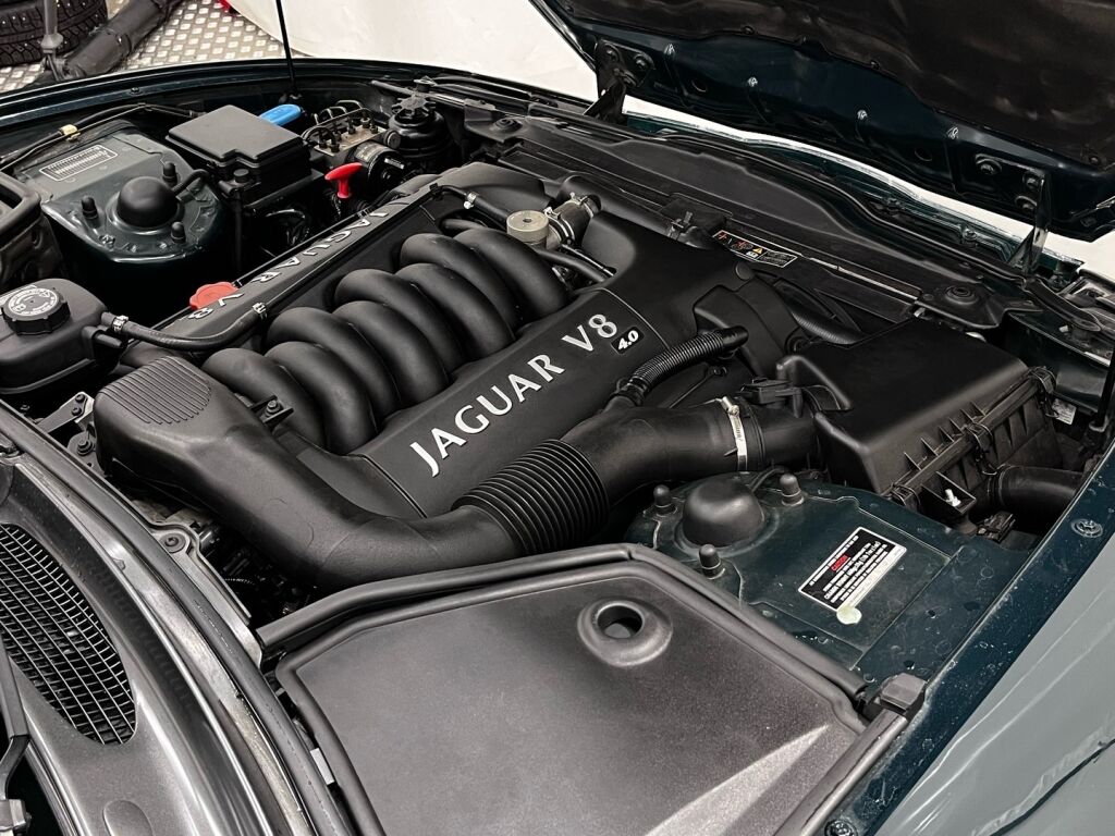 Jaguar XK8 2001 Vihreä