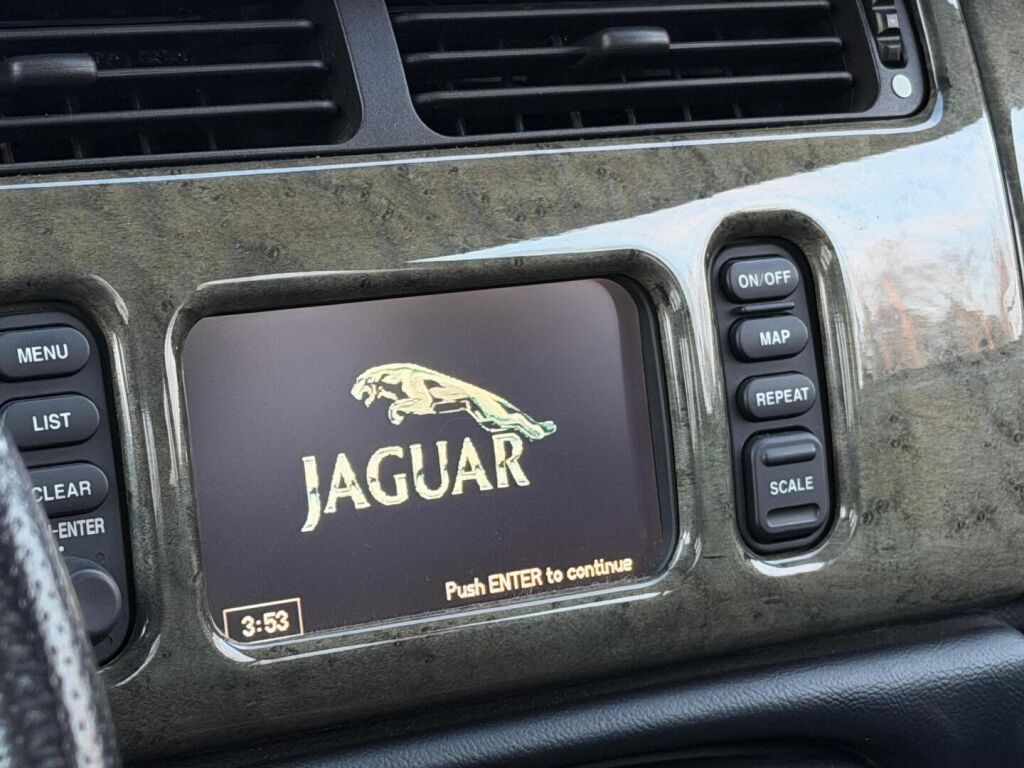 Jaguar XK8 2001 Vihreä