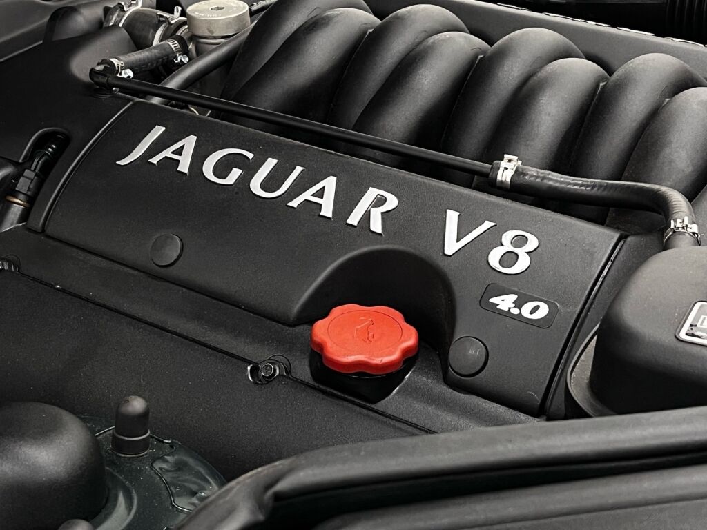 Jaguar XK8 2001 Vihreä