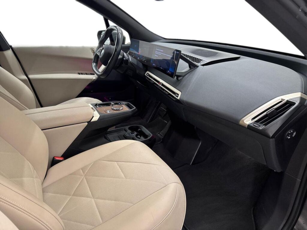 BMW iX 2023 Harmaa (Oxide Grey II Metallic)