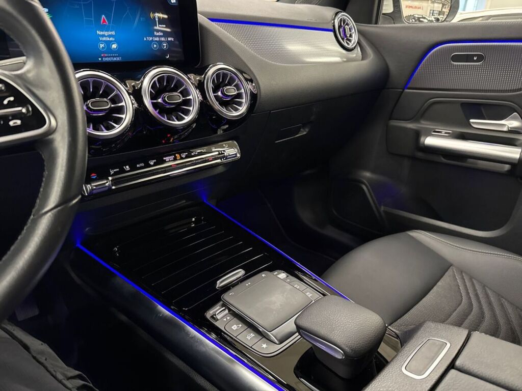 Mercedes-Benz EQA 2023 