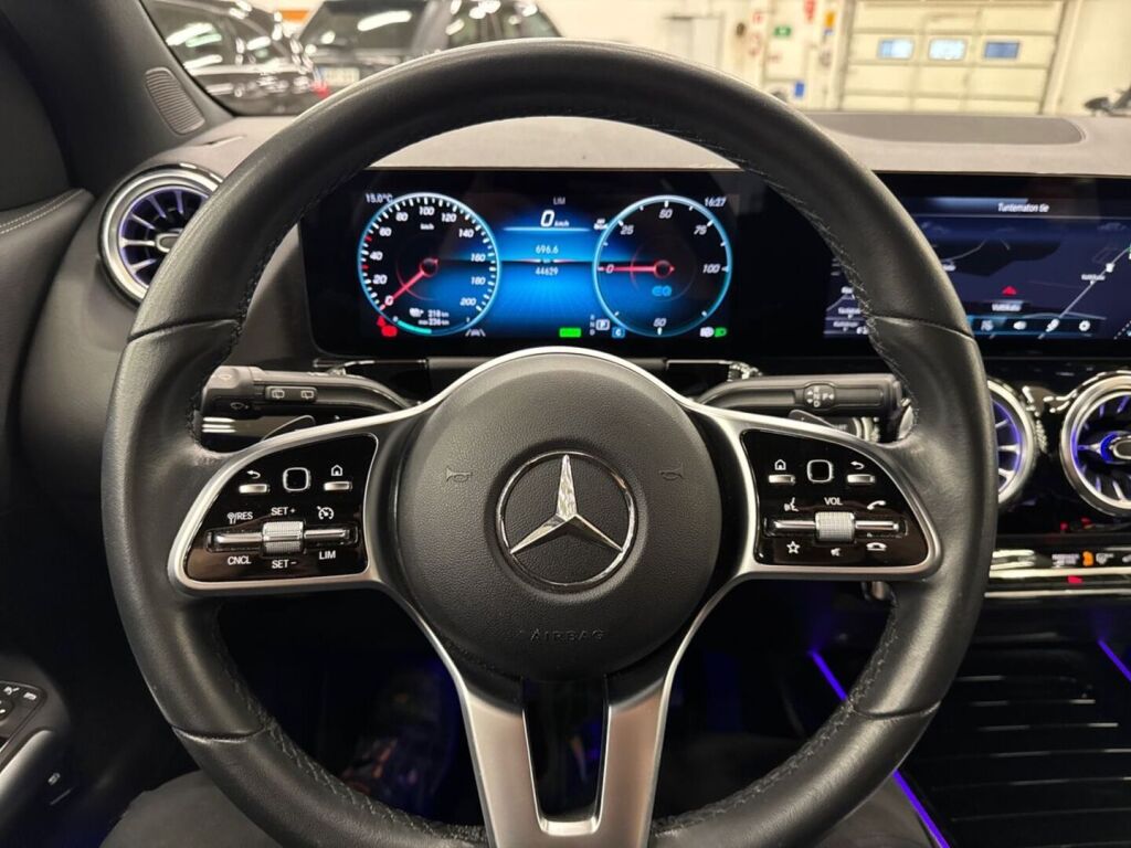 Mercedes-Benz EQA 2023 