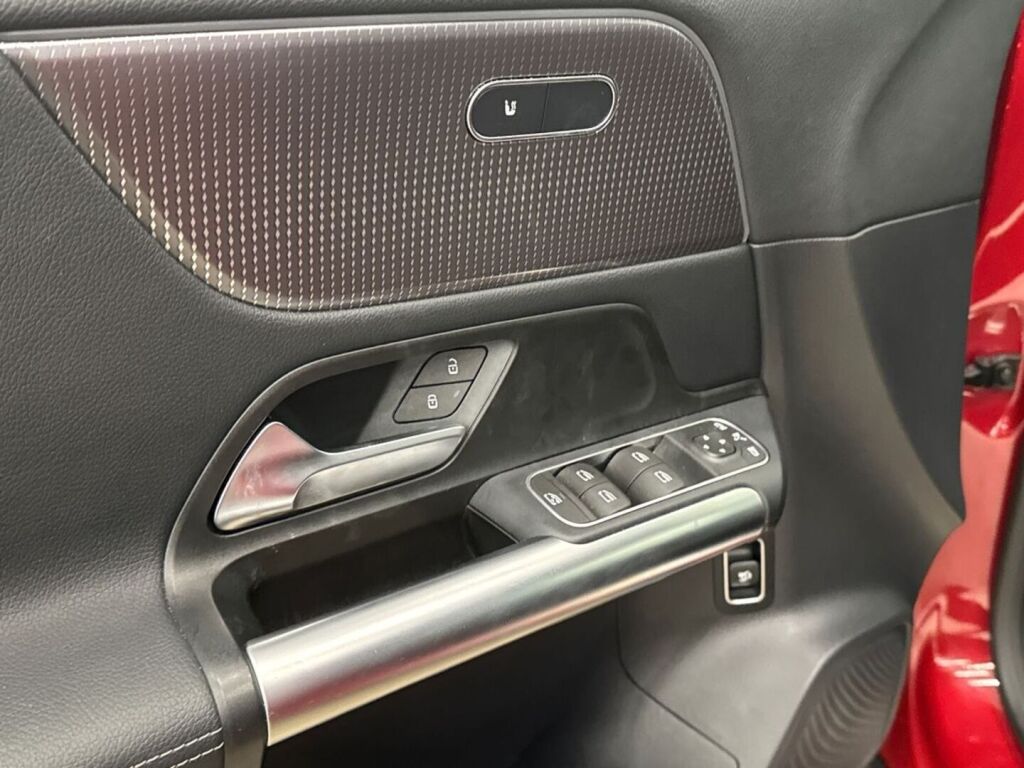 Mercedes-Benz EQA 2023 