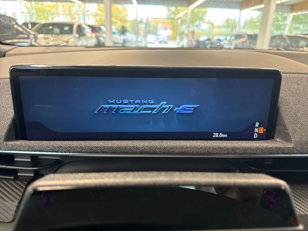 Ford Mustang Mach-E 2026 Adriatic Blue-Green