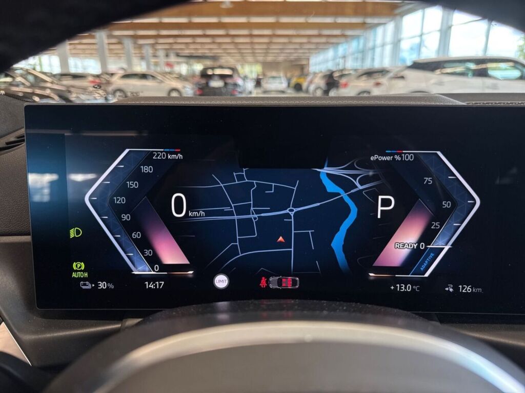 BMW i4 2024 Musta (Black Sapphire Metallic)