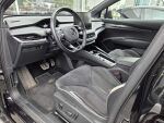 Skoda Enyaq 2023 Musta (Black Magic Pearl Effect)