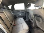 Audi Q4 e-tron 2024 Musta (Mythos Black Metallic)
