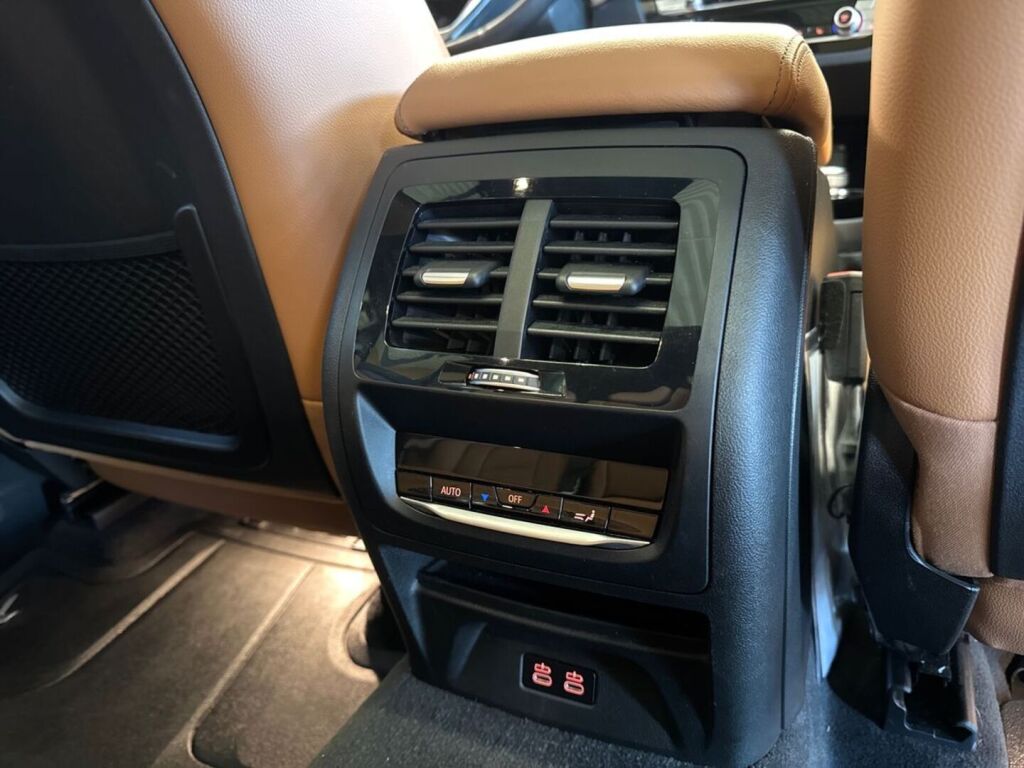 BMW iX3 2021 Harmaa (Sophisto Grey)