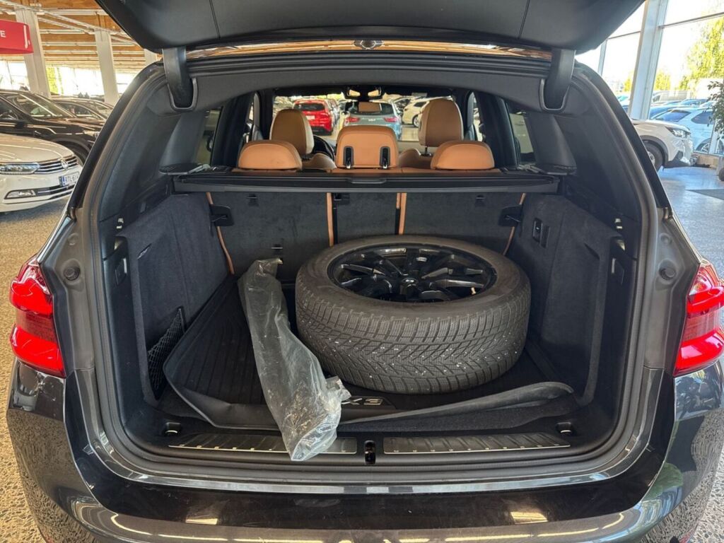 BMW iX3 2021 Harmaa (Sophisto Grey)