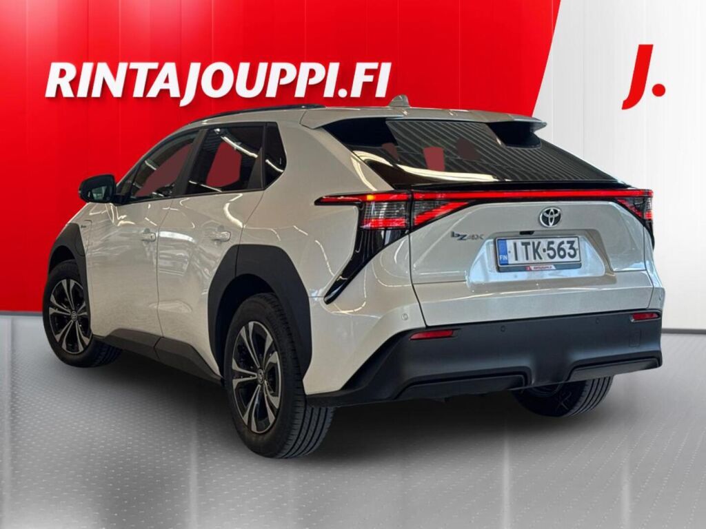 Toyota bZ4X 71.4 kWh, 204hv 2024, kuva 3/21