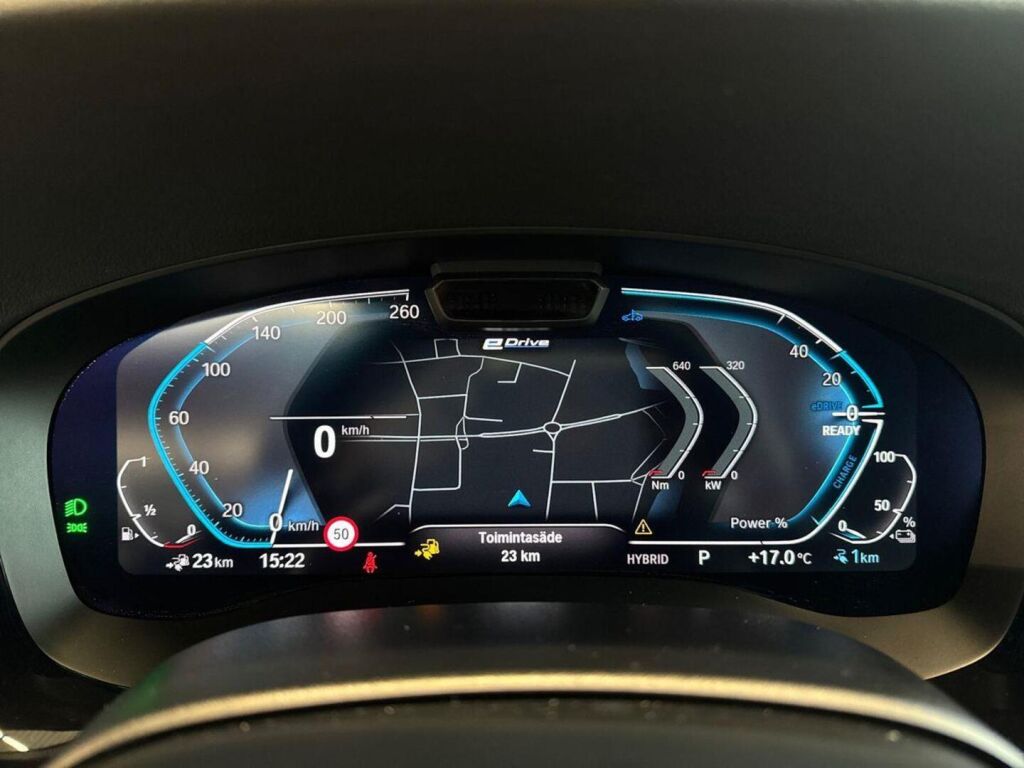 BMW 545 2021 Musta (Black Sapphire Metallic)