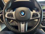 BMW 545 2021 Musta (Black Sapphire Metallic)
