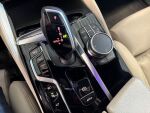BMW 545 2021 Musta (Black Sapphire Metallic)