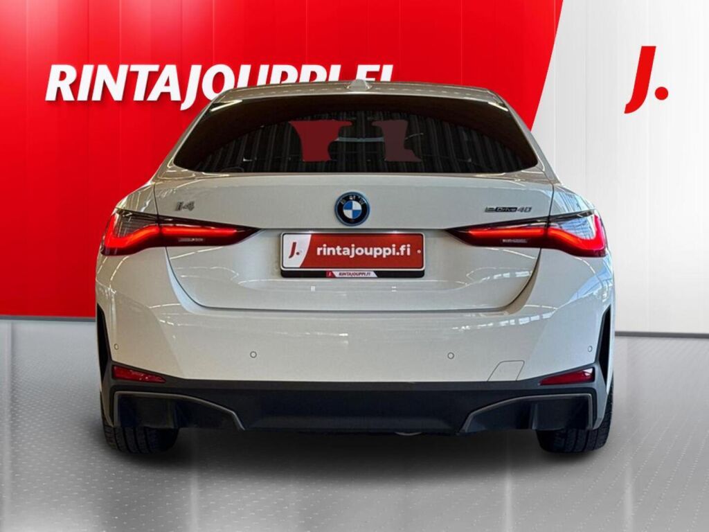 BMW i4 2023 Valkoinen