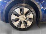 Tesla Model Y 2023 Sininen (Deep Blue)