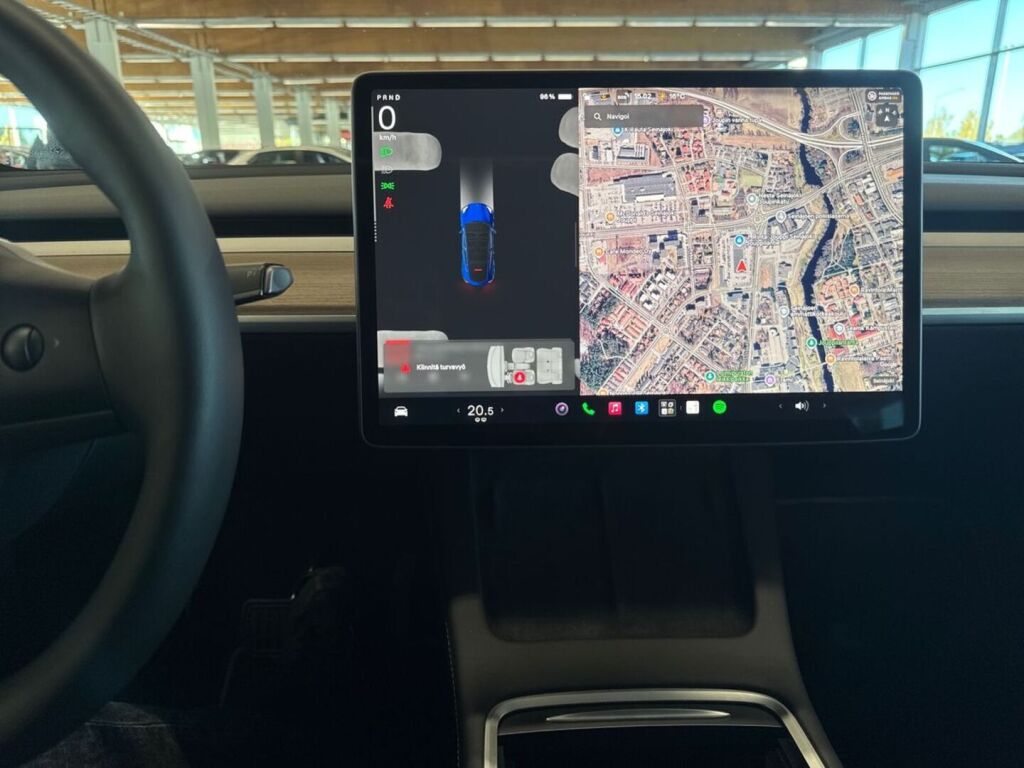 Tesla Model Y 2023 Sininen (Deep Blue)