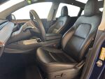 Tesla Model Y 2023 Sininen (Deep Blue)