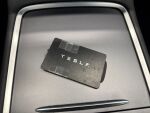 Tesla Model Y 2023 Sininen (Deep Blue)