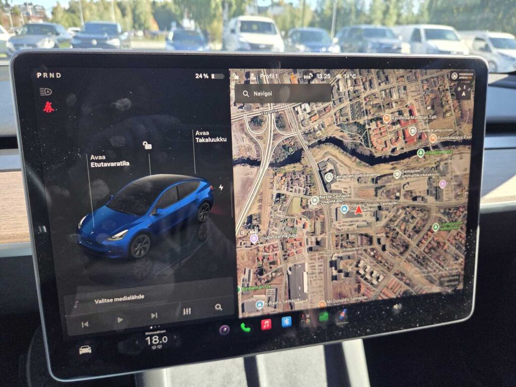 Tesla Model Y 2023 Sininen (Deep Blue)