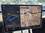 Tesla Model Y 2023 Sininen (Deep Blue)