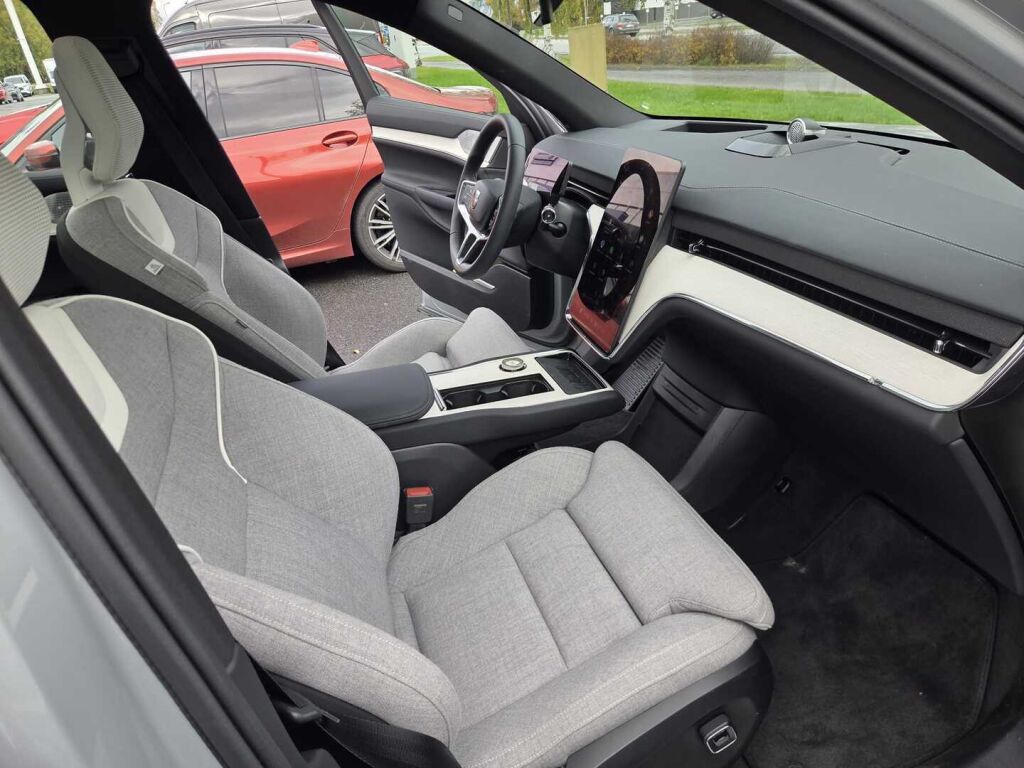 Volvo EX90 2025 Harmaa (Vapour Grey)