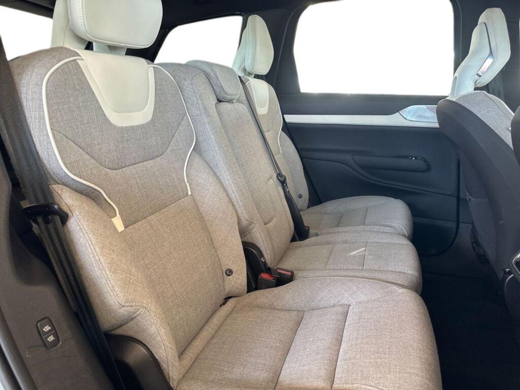 Volvo EX90 2025 Harmaa (Vapour Grey)