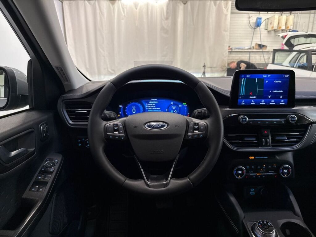 Ford Kuga 2021 Harmaa