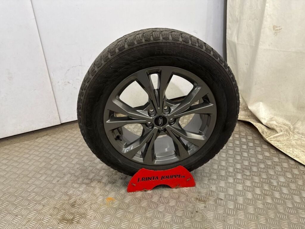 Ford Kuga 2021 Harmaa