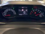 Peugeot 208 2020 Punainen