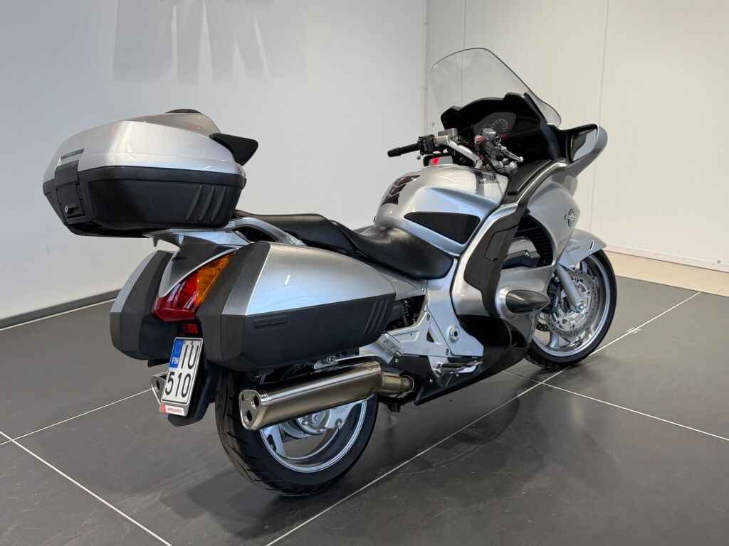 Honda ST 2007 JO V 324