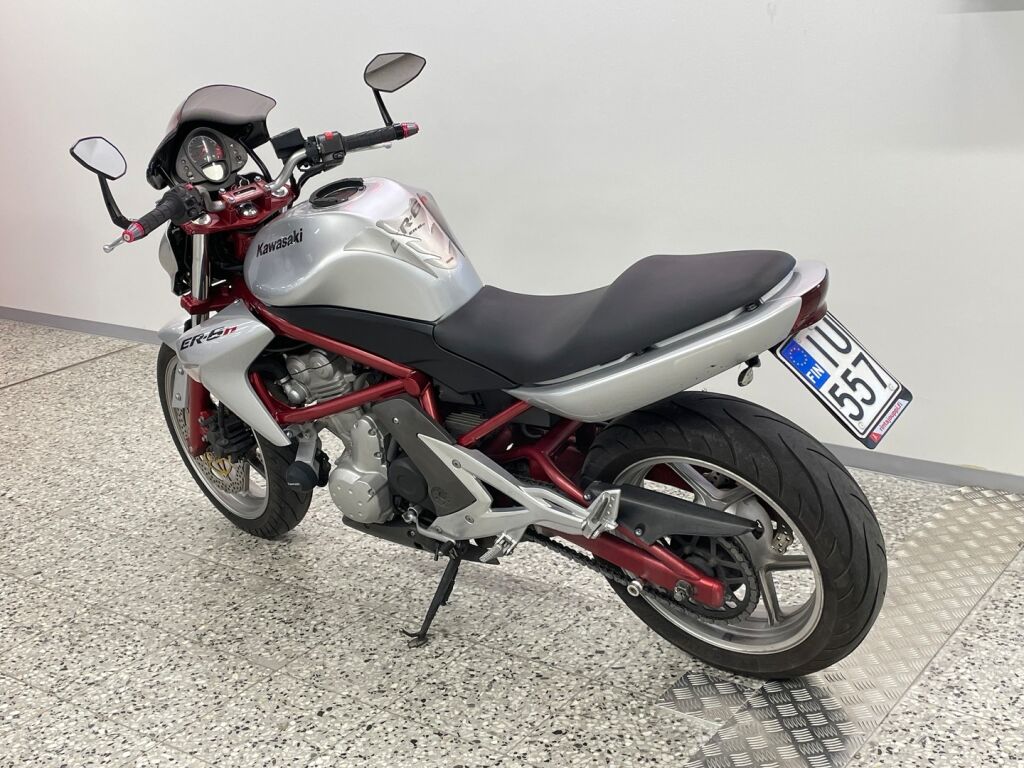 Kawasaki ER-6n 2006 Musta