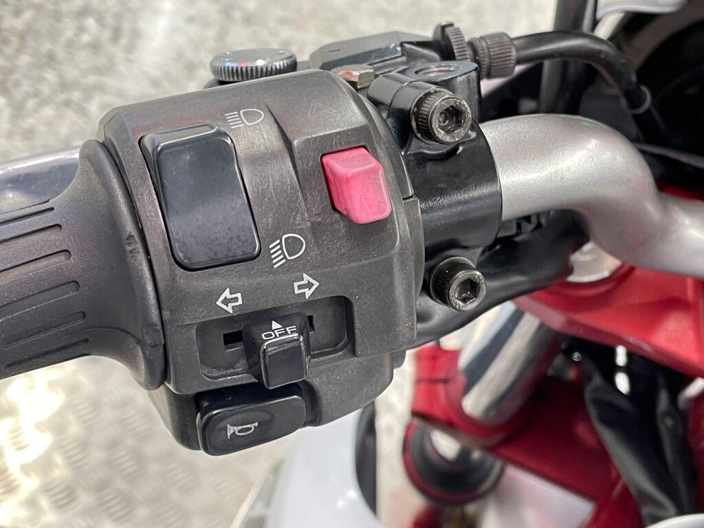 Kawasaki ER-6n 2006 Musta