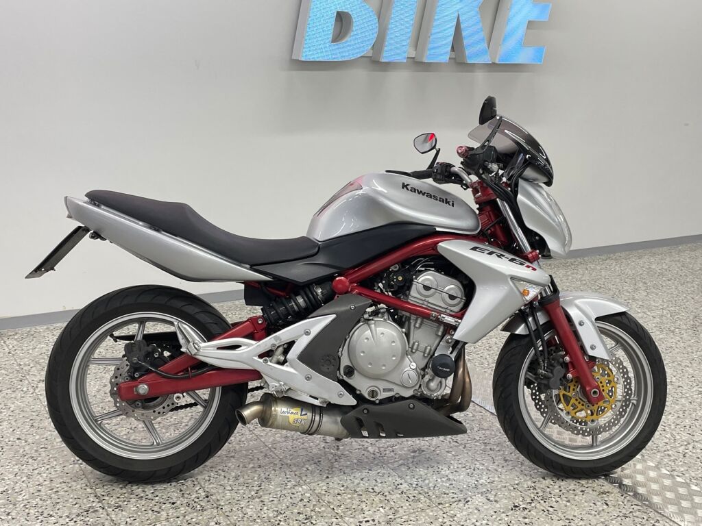 Kawasaki ER-6n 2006 Musta