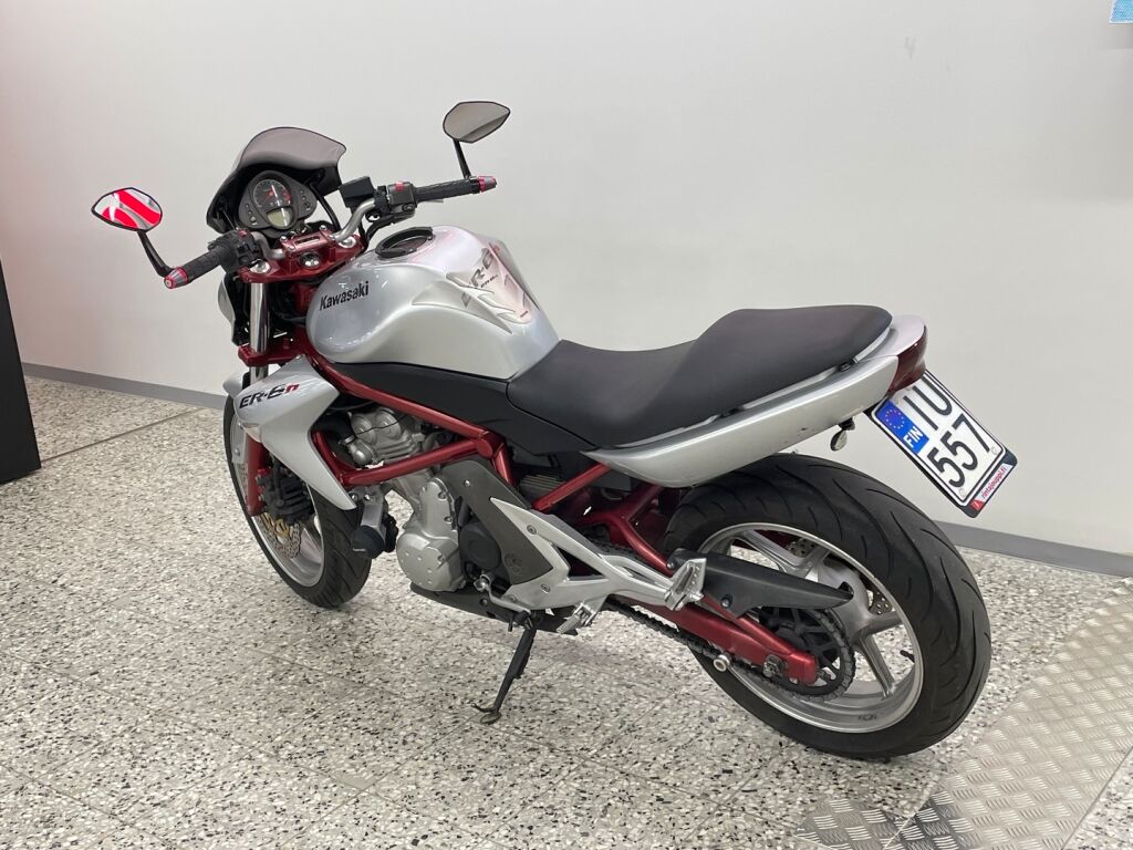 Kawasaki ER-6n 2006 Musta