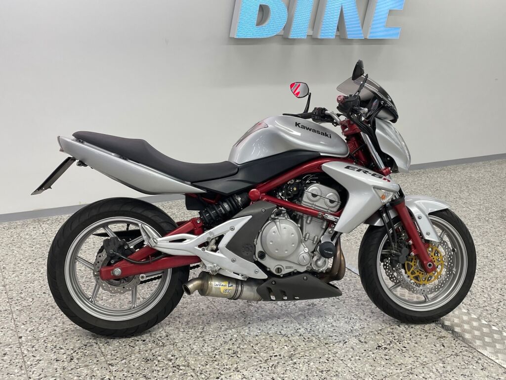 Kawasaki ER-6n 2006 Musta
