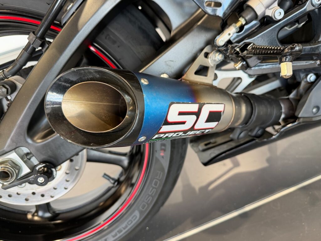 Yamaha YZF-R6 2006 AY V 197