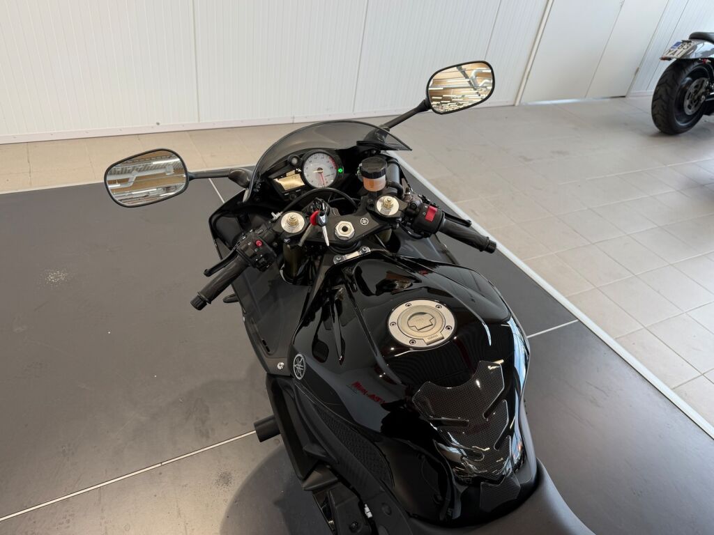 Yamaha YZF-R6 2006 AY V 197