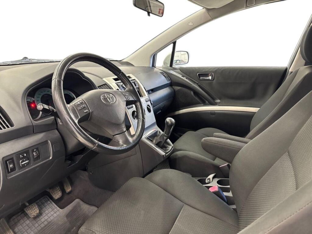 Toyota Corolla Verso 2006 Hopea