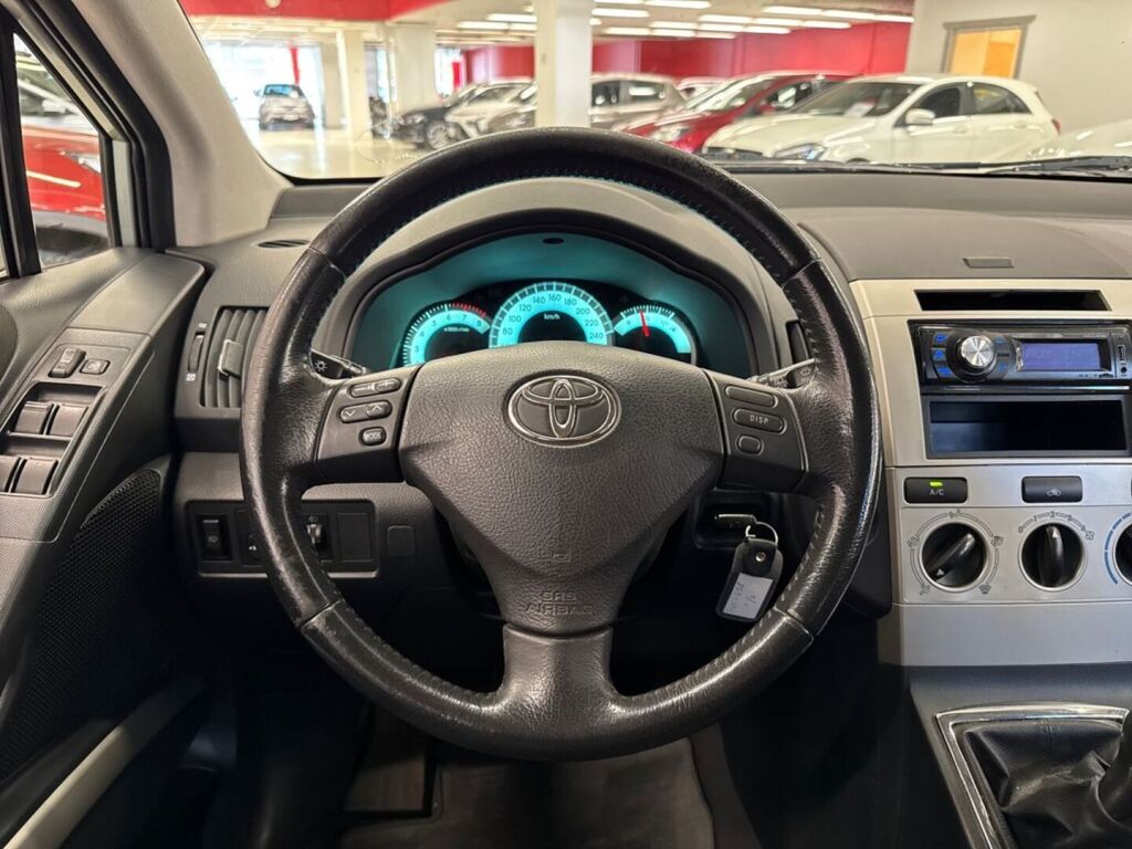 Toyota Corolla Verso 2006 Hopea