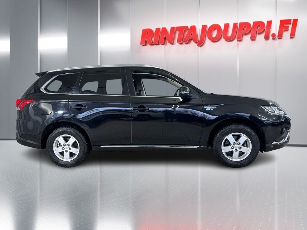 Mitsubishi Outlander PHEV 2021 Musta