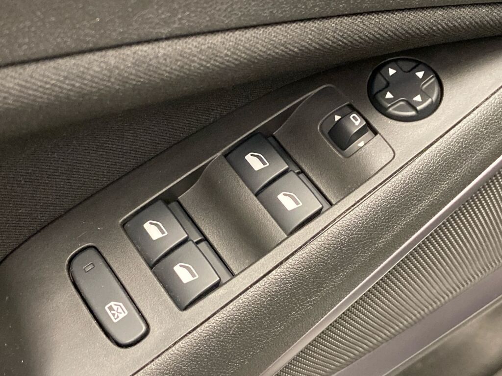 Opel Crossland X 2020 Valkoinen