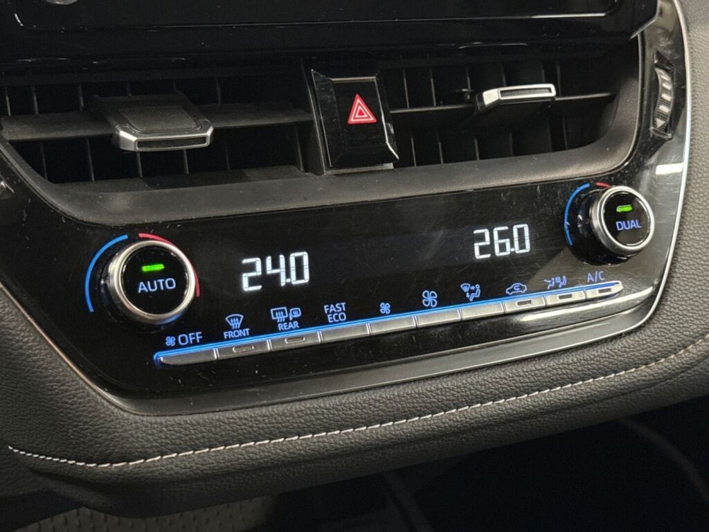 Toyota Corolla 2020 Musta
