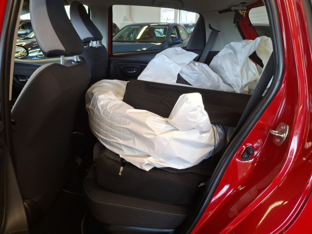 Toyota Yaris 2020 Punainen