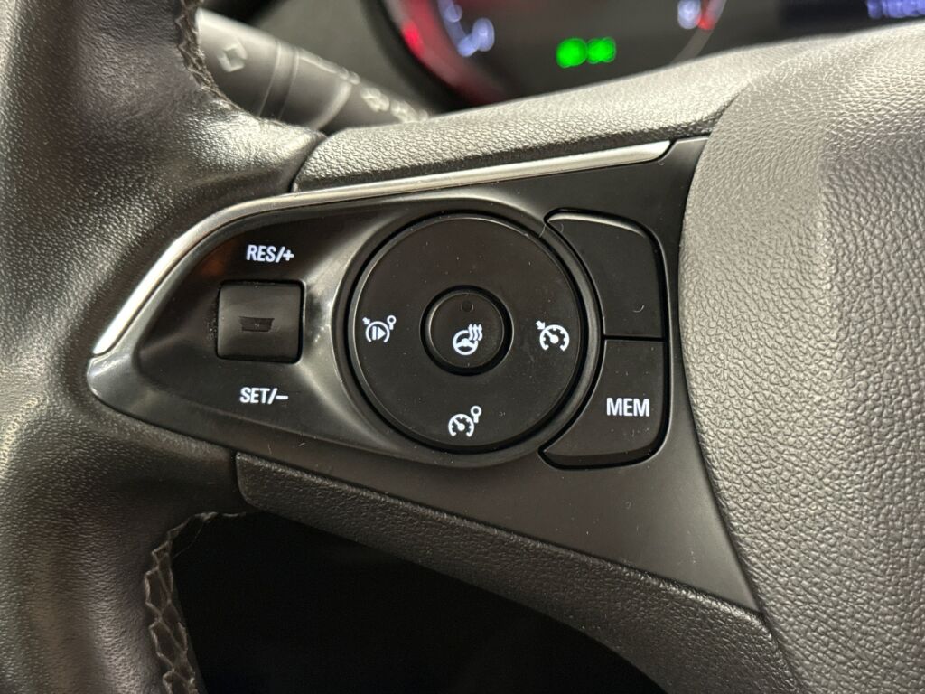 Opel Crossland X 2020 Valkoinen