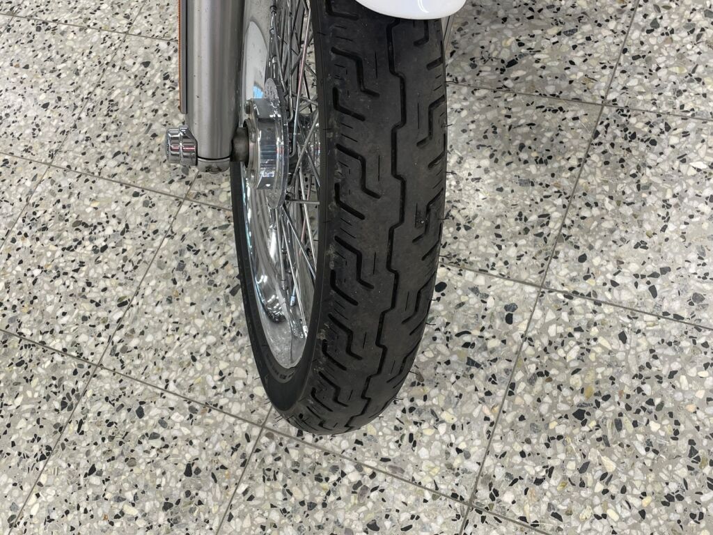 Harley-davidson DYNA 2006 Musta