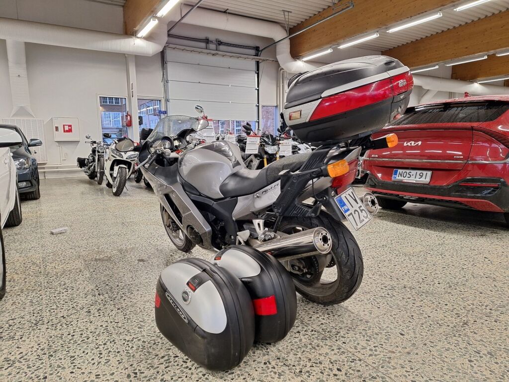 Honda CBR 2006 SININEN