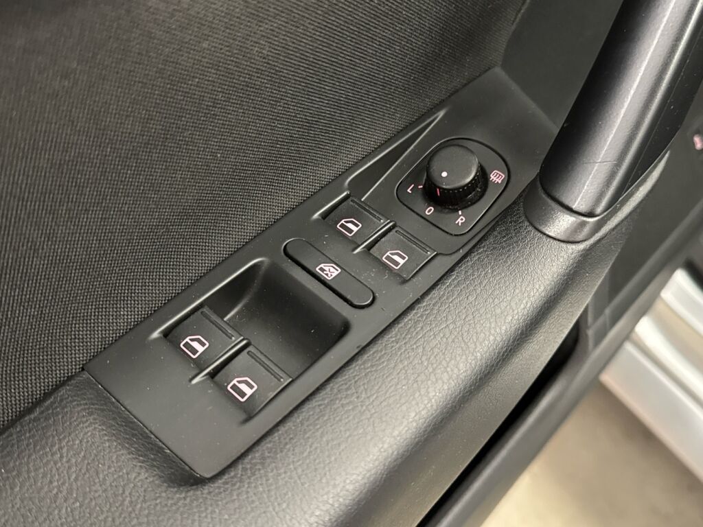 Volkswagen Passat 2012 Harmaa